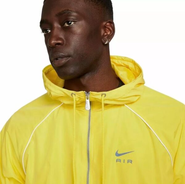 ⁦Nike AIR MEN'S WINDBREAKER FULL ZIP JACKET, Yellow Strike/Bl...⁩ - الصورة ⁦5⁩